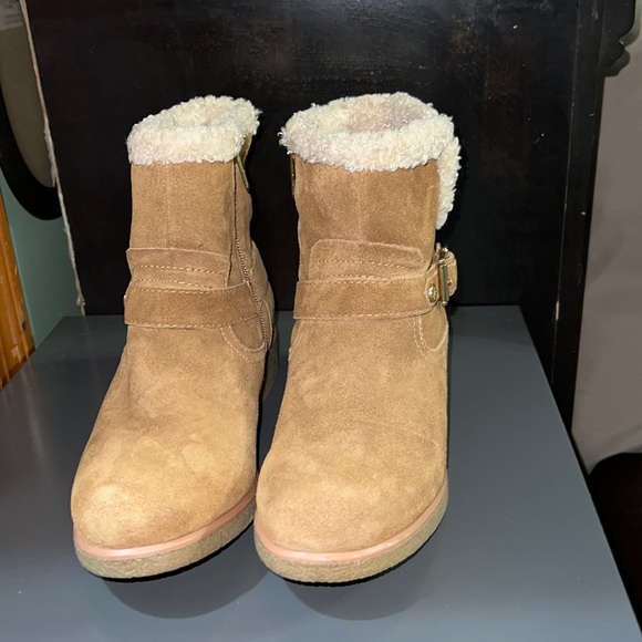 Tommy Hilfiger Brown Boots!! - Picture 1 of 5